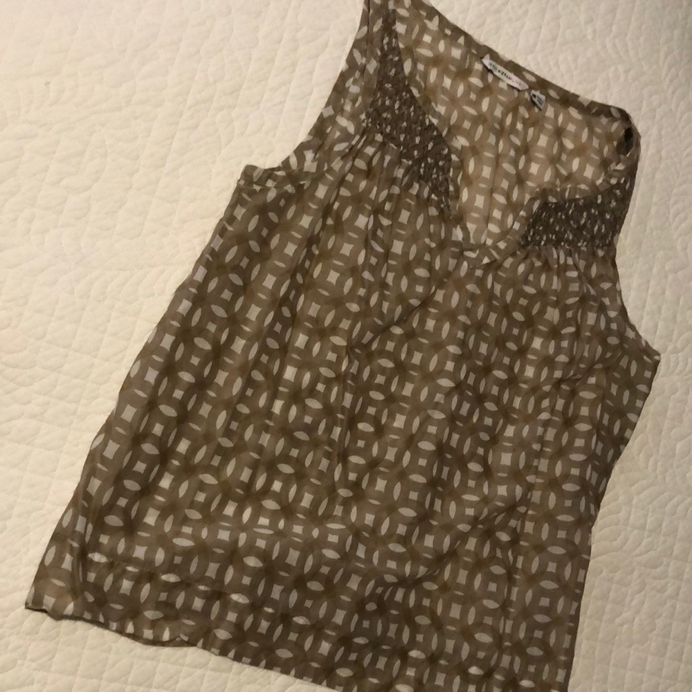 Isaac Mizrahi sleeveless blouse